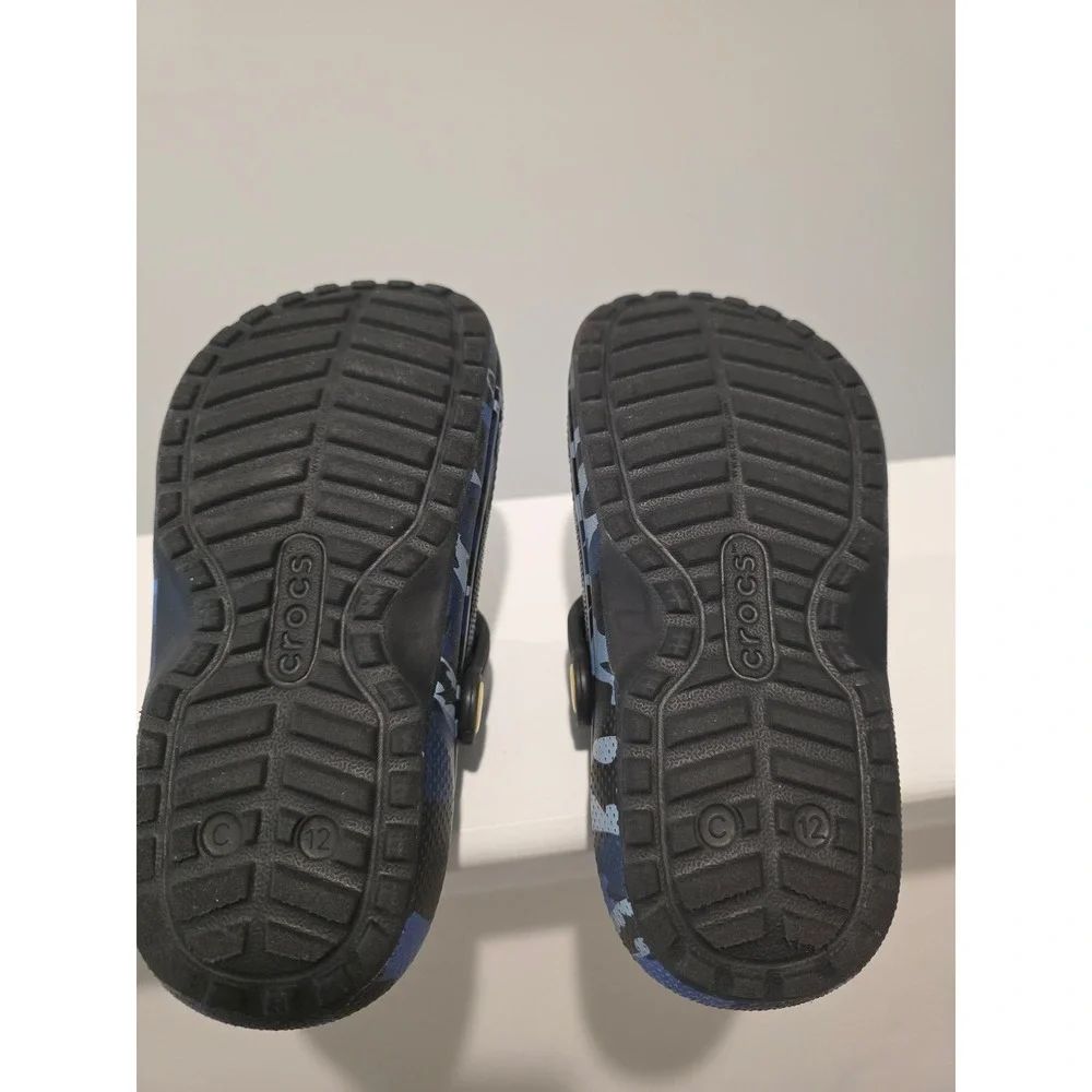 Crocs Kids Batman Camo Fleece Lined Clogs Blue Black Yellow Size C12